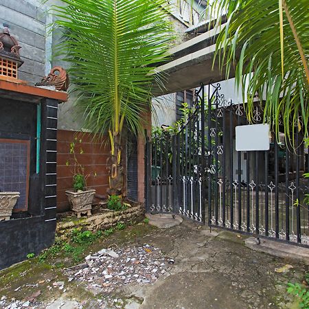 Reddoorz @ Pesanggrahan Mencil Eksteriør bilde